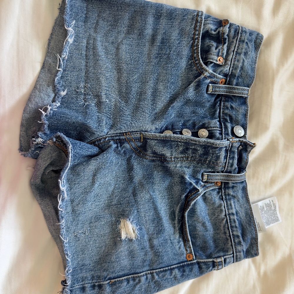 Levi shorts